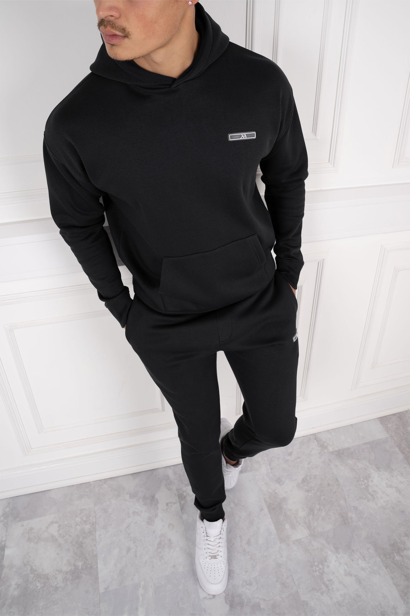 CHÁNDAL NEW YORK HOODIE - NEGRO
