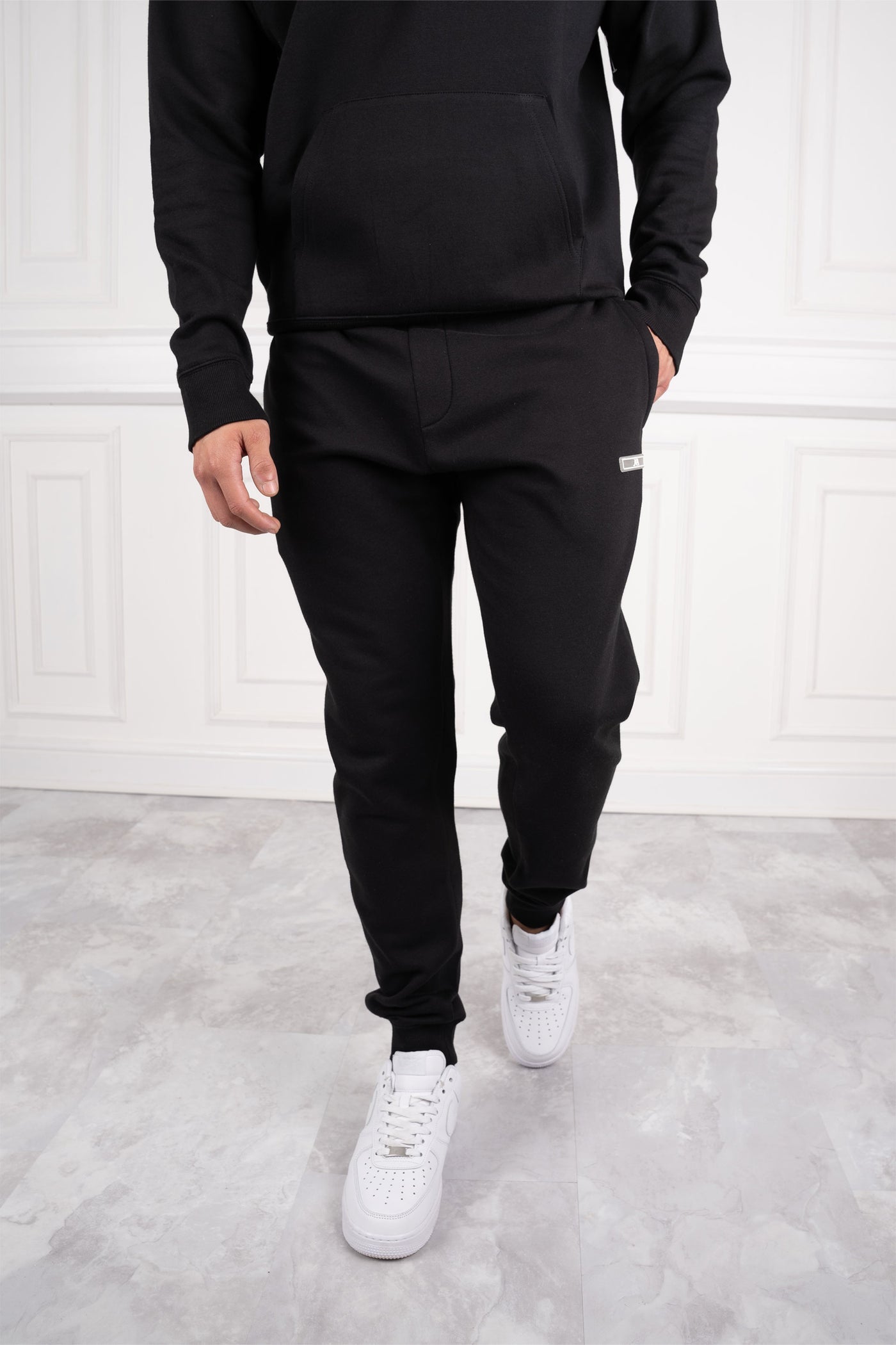 CHÁNDAL NEW YORK HOODIE - NEGRO
